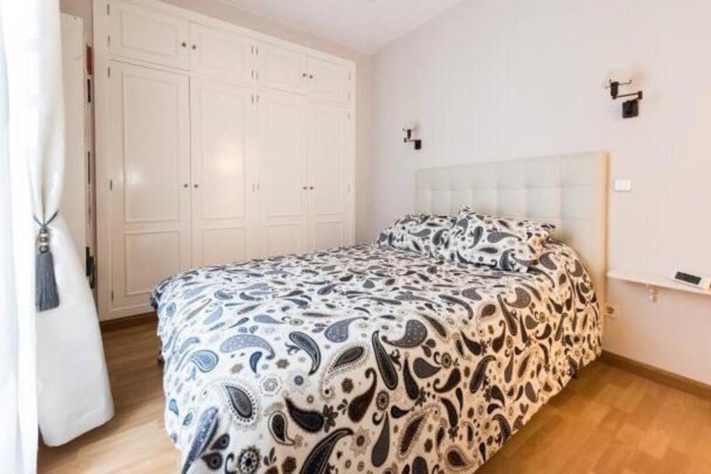 Luminoso Apartamento En Lavapies-Tirso De Molina Madrid Dış mekan fotoğraf